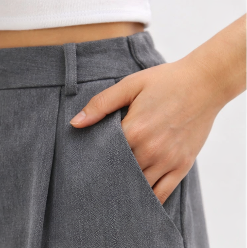 Cosmo Motion – Pantalone Strutturato a Vita Alta